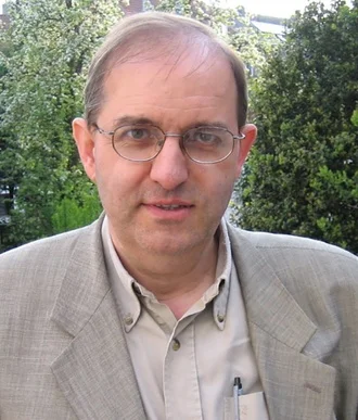 Портрет Жан Брикмон