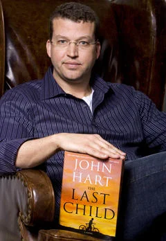 Портрет Джон Харт