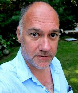 Портрет Дэнни Грегори