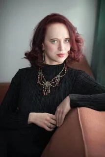 Портрет Тара Изабелла Бертон