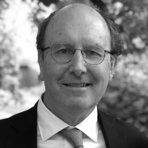 Портрет Марк Холлингсуорт