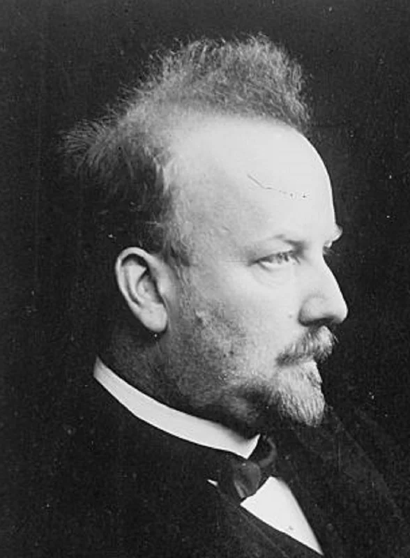 Портрет Артур Древс