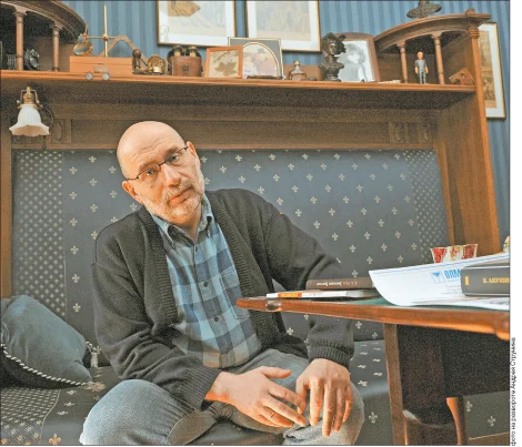 Портрет Борис Акунин