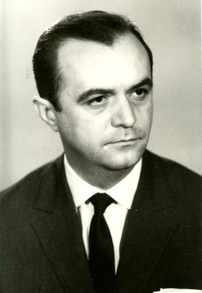 Портрет Титус Попович