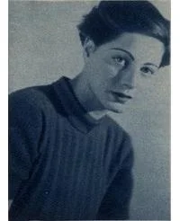 Портрет Анна-Мария Зелинко