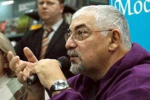 Портрет Хорхе Букай