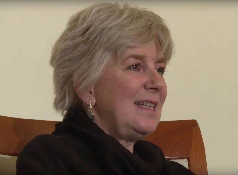 Портрет Элена Ферранте