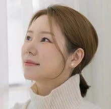 Портрет Ким Чжи Юн