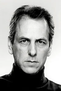 Портрет Пол Хофман