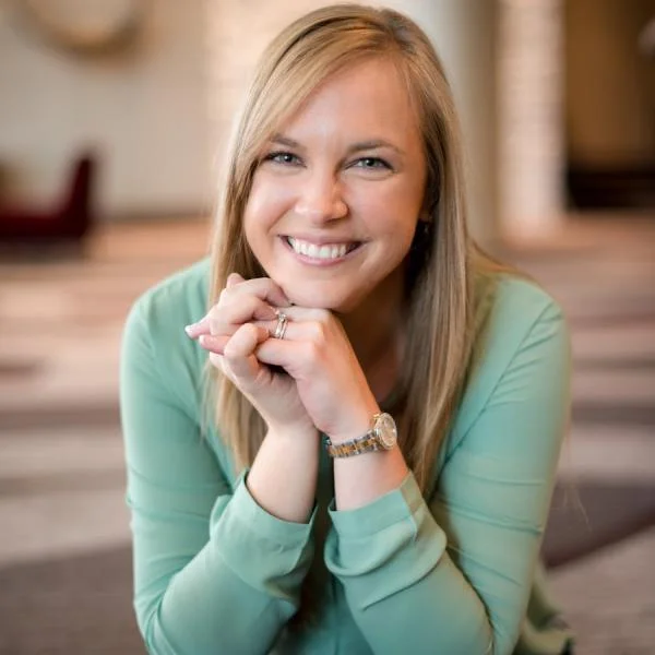 Портрет Надин Брандес