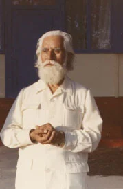 Портрет Омраам Микаэль Айванхов