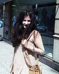 Портрет Тама Яновиц