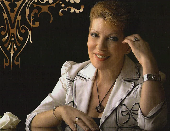 Портрет Доктор Нонна