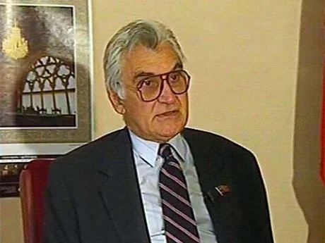 Портрет Евгений Аршакович Амбарцумов