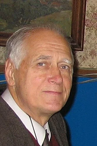 Портрет Эдвард Владимирович Кононович