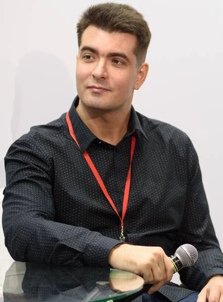 Портрет Иван Шаман