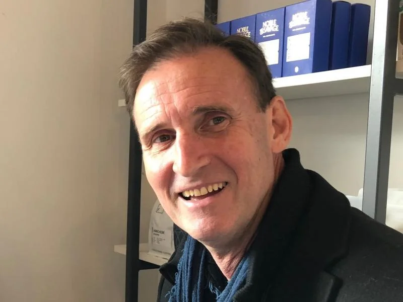 Портрет Дэвид Хаир