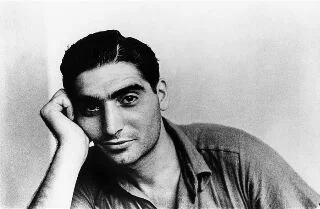 Портрет Роберт Капа