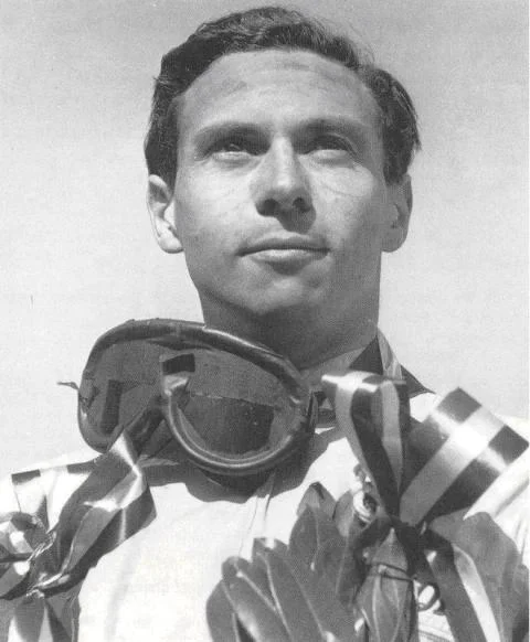 Обложка Джим Кларк. Легенда гонок. Часть 1.