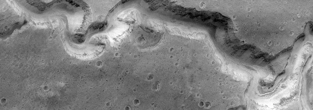 Обложка Ревизия представлений о сухом Марсе