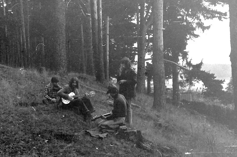 Обложка Незамкнутый круг