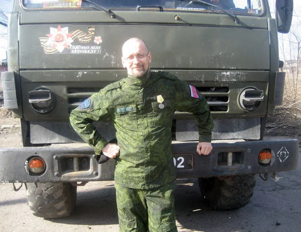 Обложка Кровь и слезы Луганска