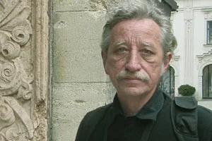 Обложка Политикой занимаются отбросы общества