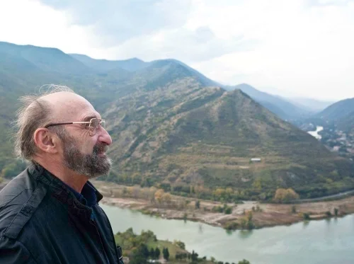 Обложка Интервью с Ясоном Бадридзе