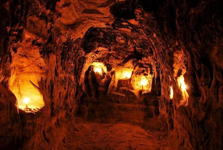 Обложка Плакса