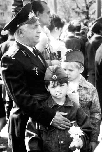 Обложка 60 лет-не возраст №2-2003