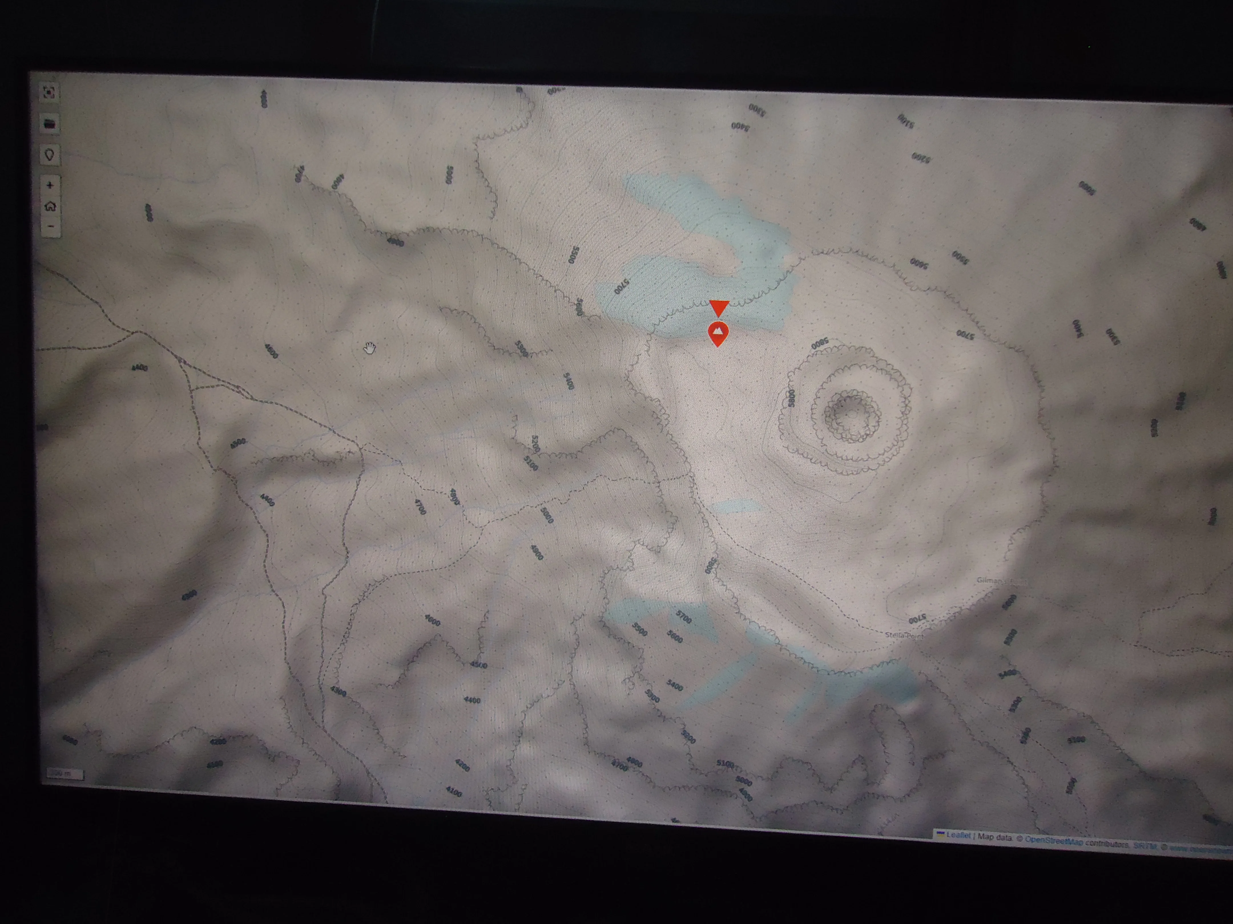 Обложка Искусственное ледообразование на г. Килиманджаро