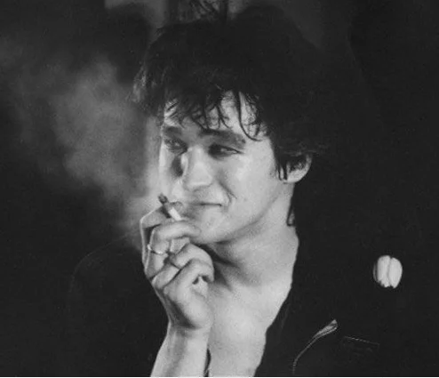 Обложка Виктор Цой как подростковый певец и деструктор