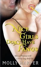 Обложка У хороших девочек нет клыков