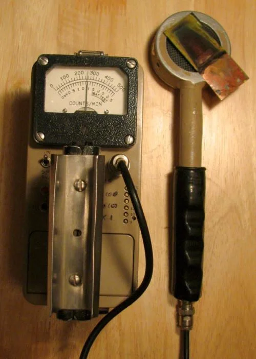 Обложка Урановая мануфактура