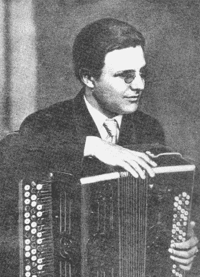 Обложка Чарующая песнь его баяна